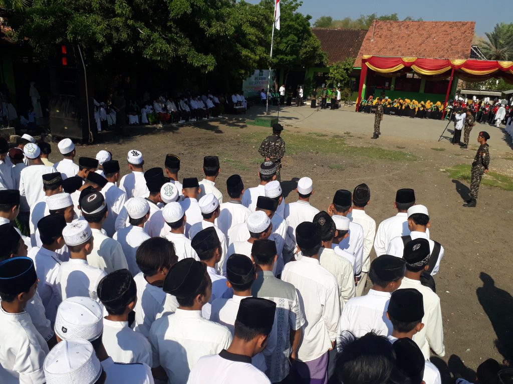 Apel Hari Santri Nasional 2018 di MWC NU Maduran