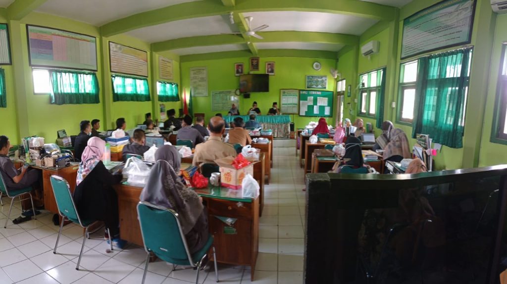 RAPAT KELULUSAN PESERTA DIDIK KELAS XII TAHUN PELAJARAN 2020/2021