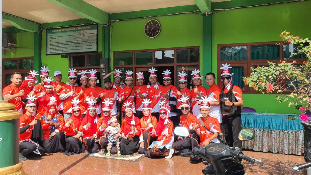 SEMARAK KARNAVAL DESA PARENGAN, SMK WAHAS MADURAN SPEKTAKULER